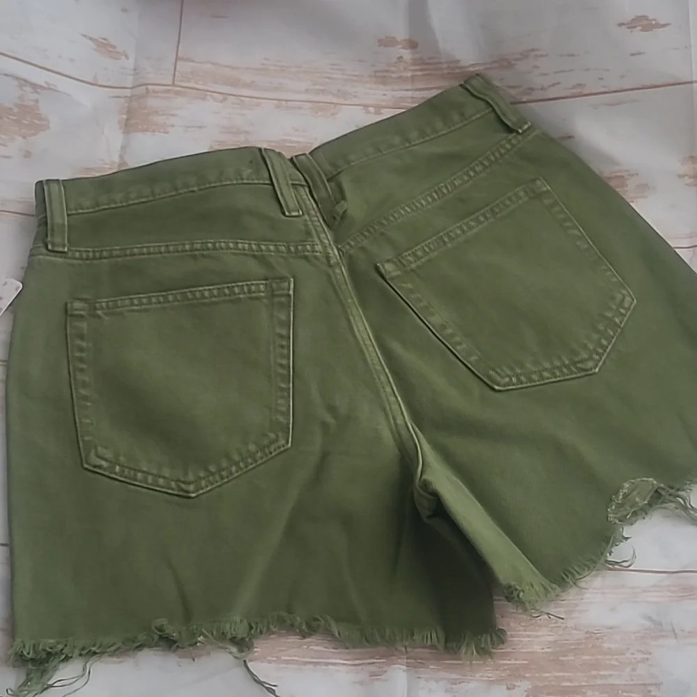 We The Free .. Free People .. Olive Shorts Distressed . sz 28 - Picture 6 of 6